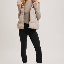 Load image into Gallery viewer, Puffer Hooded Vest