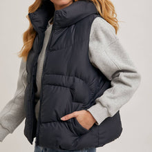 Load image into Gallery viewer, Puffer Hooded Vest