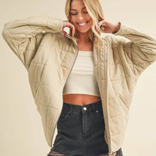 Load image into Gallery viewer, Oversized Quilted Jacket