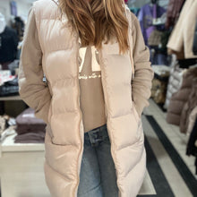 Load image into Gallery viewer, Hooded Longline Puffer Vest
