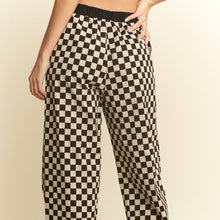 Load image into Gallery viewer, *PLUS SIZE* Checkered Pant
