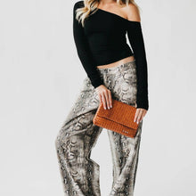 Load image into Gallery viewer, Wrenlee Woven Flap Crossbody
